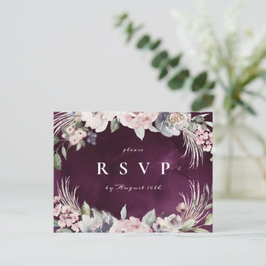 Plum & stoffige roze boho bloemen rustieke bruilof uitnodiging briefkaart (Staand voorkant)