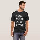 Plumber Tools Eat Sleep Plumb Repeat Pipe Wrench T-shirt (Voorkant volledig)