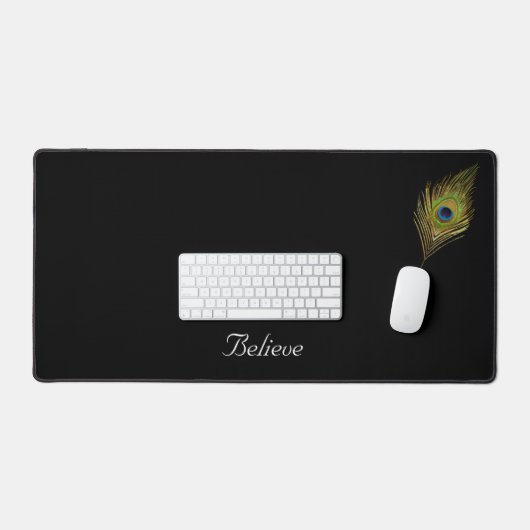 Plume de paon et calligraphie sur fond noir (Clavier et souris)