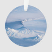 Plume Émanant Du Volcan Kliuchevskoi. (devant)