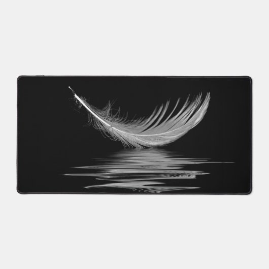 Plumes blanches avec réflexion de l'eau (Recto)