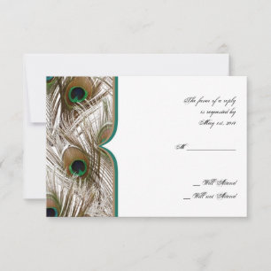 Plumes de paon avec la carte de réponse de double