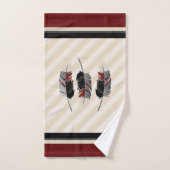 Plumes en crème, marron et noir (Serviette à main)