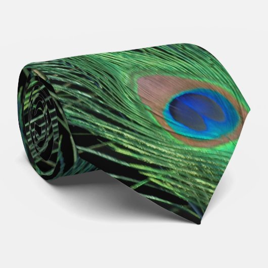 Plumes vertes avec Cravate noir (Roulé)