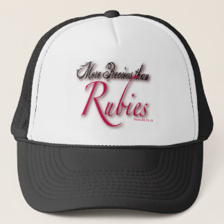 "Plus de façon précieuse casquette que rubis"
