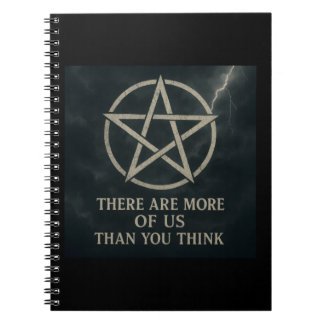 Plus d'entre nous Wicca Spiral Carnet