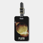 Pluto gele planeet 3d universum ruimte illustratie bagagelabel (Voorkant verticaal)
