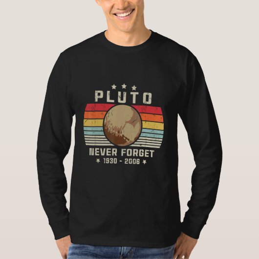 Pluto Never Forget  Retro Space Science T-shirt (Voorkant)