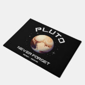 Pluto vergeet nooit deurmat (Schuin)
