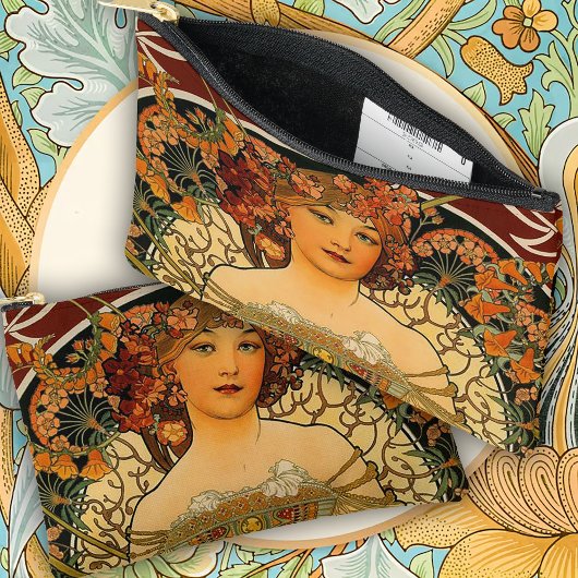 Pochette À Accessoires A Charming Art Nouveau Alphonse Mucha