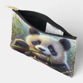 Pochette À Accessoires Adorable Ours De Panda Mangeant Bambou (Ouvrir)