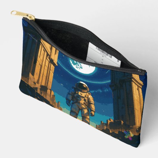 Pochette À Accessoires Astronaut Beneath the Celestial Gate (Ouvrir)