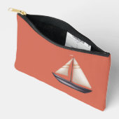 Pochette À Accessoires Brown Sailing Boat and Name on Red (Ouvrir)