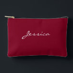 Pochette À Accessoires Burgundy Script minimaliste moderne Voyage cosméti<br><div class="desc">Burgundy Script Minimal Modern Travel Cosmetic Accessory Pouch dispose d'un solide arrière - plan bordeaux avec un élégant nom de script blanc personnalisé sur le devant. Le design minimaliste offre une façon élégante et pratique d'organiser vos essentiels, que ce soit pour les cosmétiques, le maquillage ou les petits articles de...</div>