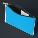 Pochette À Accessoires Calendrier<br><div class="desc">Apportez la beauté de l'extérieur dans votre maison avec cette image enchanteresse d'un ciel bleu dynamique et d'une dispersion de nuages blancs moelleux. L'atmosphère paisible et apaisante de cette scène ravira vos esprits et créera un sentiment d'harmonie dans n'importe quel environnement.</div>