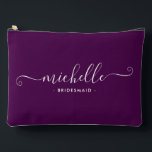 Pochette À Accessoires Chic Minimaliste Plum profond Personnalisé<br><div class="desc">Voici notre chic minimaliste Deep Plum Personnalisé Bridesmaid Accessory Pouch, un cadeau élégant et polyvalent conçu pour célébrer vos demoiselles d'honneur dans l'élégance. Cette poche accessoire est l'exemple du chic moderne, parfait pour toutes les occasions, des propositions de demoiselle d'honneur aux douches nuptiales. Conçu dans un style minimaliste, ce sac...</div>