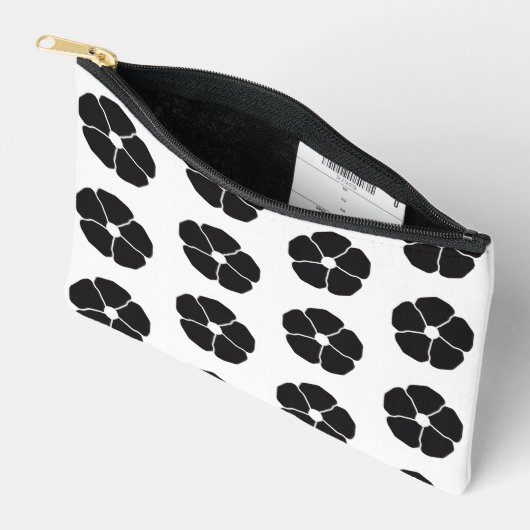 Pochette À Accessoires Five-Petal Black Flower (Ouvrir)