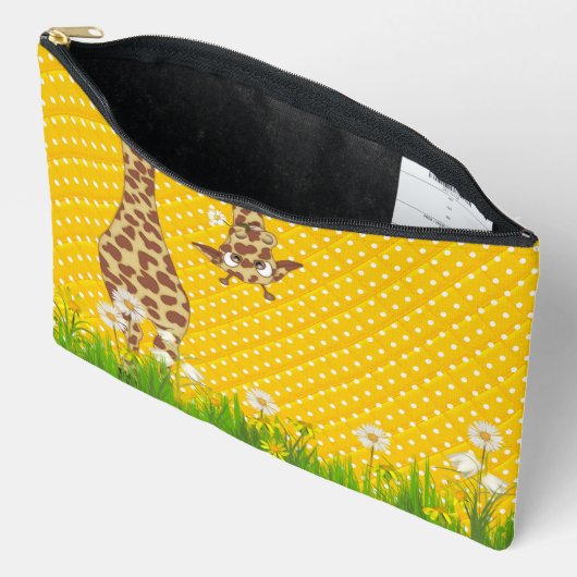 Pochette À Accessoires Girafe en Herbe sur Pois (Ouvrir)