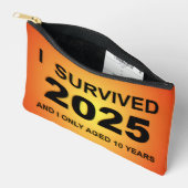 Pochette À Accessoires J'ai survécu à 2025 (Ouvrir)