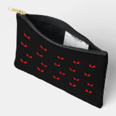 Pochette À Accessoires Les yeux rouges en colère dans le noir (Ouvrir)