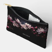Pochette À Accessoires Magnolia 3D Fond Noir (Ouvrir)