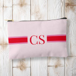 Pochette À Accessoires Monogramme initial minimaliste en bande rouge rose<br><div class="desc">Créez votre propre sac cosmétique et maquillage personnalisé avec monogramme d'initiales minimalistes modernes.</div>