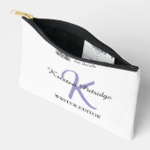 Pochette À Accessoires Monogramme nom écrivain violet modifier code QR en (Ouvrir)