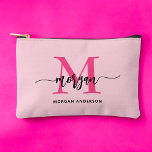 Pochette À Accessoires Monogramme rose chaud Nom de la fille Script<br><div class="desc">Organisez vos articles essentiels en style avec notre Pouch Accessoire pour Fille de Monogramme Hot Pink ! Doté d'un design rose chaud audacieux, ce sac est personnalisé avec votre nom dans une police de script élégante pour une touche personnalisée chic. Parfait pour stocker des cosmétiques, papeterie ou petits accessoires, il...</div>