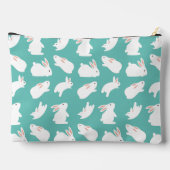 Pochette À Accessoires Motif lapin mou sur Monogramme Turquoise (Verso)
