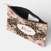 Pochette À Accessoires Patte léopard aux roses légers (Ouvrir)