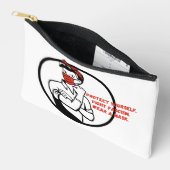 Pochette À Accessoires Porter un modèle de Riveter Masque (Ouvrir)