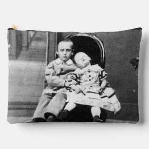 Pochette À Accessoires Portrait antique hantant de frères et sœurs