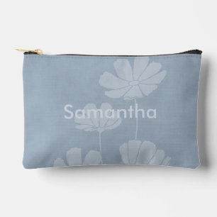 Pochette À Accessoires Silhouette délavée de fleurs de Cosmos sur fond bl
