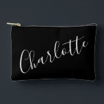 Pochette À Accessoires Typographie de script chic Nom personnalisé Noir<br><div class="desc">Typographie de script chic Pochette d'accessoires personnalisées en noir</div>