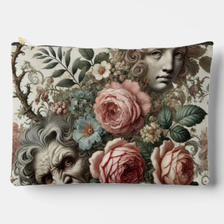 Pochette À Accessoires Where Baroque Fangs Find Homes – Gothic Portrait
