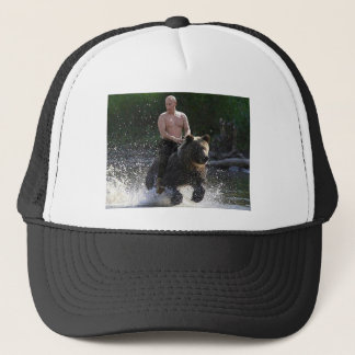 Poetin rijdt een beer! trucker pet