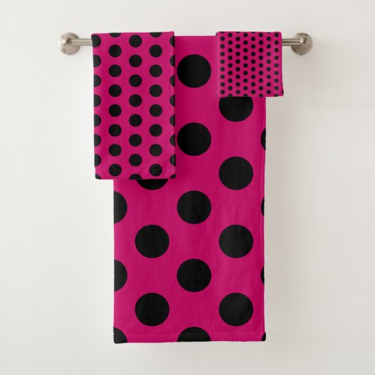 Point de polka rose et noir (En situation)