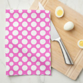 Points blancs sur serviette de cuisine rose (Quart Plié)