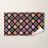 points de couleur vifs sur fond noir (Serviette à main)