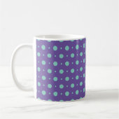 Points de pois sarcelle sur un mug classique viole (Gauche)