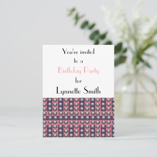 Points gris, rose et violet Invitation d'anniversa (Debout devant)
