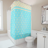 Pois bleus et rideau de douche jaune (En situation)