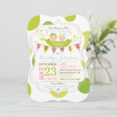 Pois dans un Baby shower Jumeaux Pod Invitation (Debout devant)