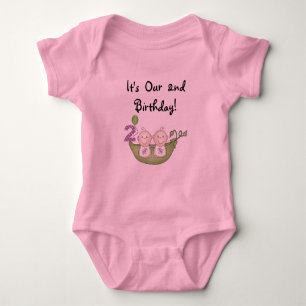 Pois jumeaux en 2ème T-shirts et cadeaux d'un
