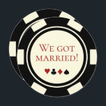 Poker Chip Vegas Mariage Elopement Faire-part<br><div class="desc">Éblouissez vos amis et votre famille en leur envoyant ces annonces d'elopement de mariage de puces de poker blanc noir et ivoire et/ou des invitations de fête. Ils attendent avec impatience de se joindre à vous à cette fête de réception inoubliable !</div>