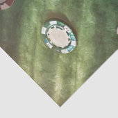 Poker chips gestapeld op vilt, gaming tissuepapier (Detail)