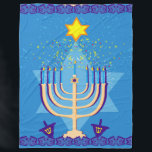 Polaire couverture de menorah hanoukka<br><div class="desc">"hanoukka menorah",  "happy hanoukka",  menorah,  "star de david",  "chanoukah juif",  Hanoukka,  "fêtes juives"chanoukah,  hannukah,  chanoukkah</div>