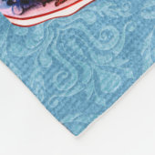 Polaire Couverture molle et molle sur arrière - plan bleu (Coin)