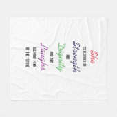 Polaire Elle est vêtue avec la couverture 50' d'ouatine de (Devant (Horizontal))