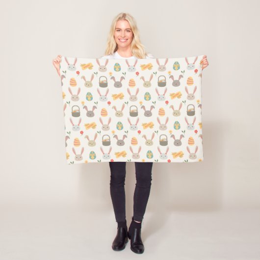 Polaire Oeufs et couverture simples d'ouatine de Pâques | (En situation)